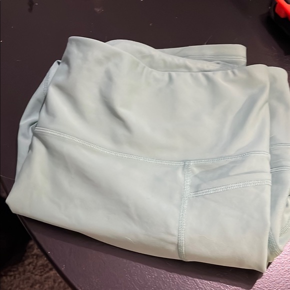 Old Navy Active High-Rise Go-Dry Leggings in Soft Green capris - Picture 1 of 2